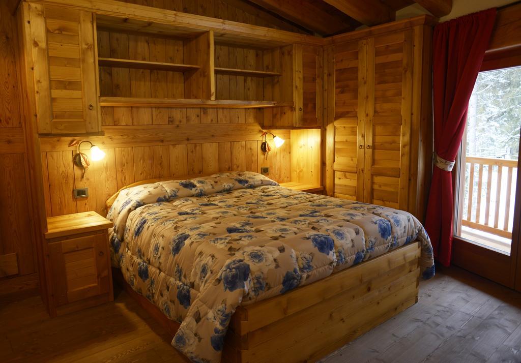 Le Nid De L'Aigle Hotel Champoluc Phòng bức ảnh